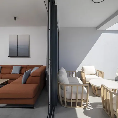 2-bedroom With Private Pool In * Pula