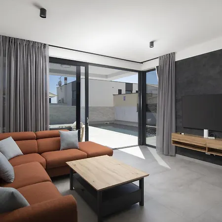 2-bedroom With Private Pool In Villa